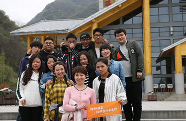 2018年格林威至红河谷游记，不负春光撒浪嘿！